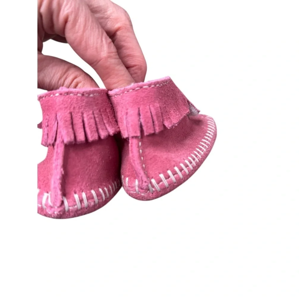 Minnetonka Kids Moccasins in Pink Suede